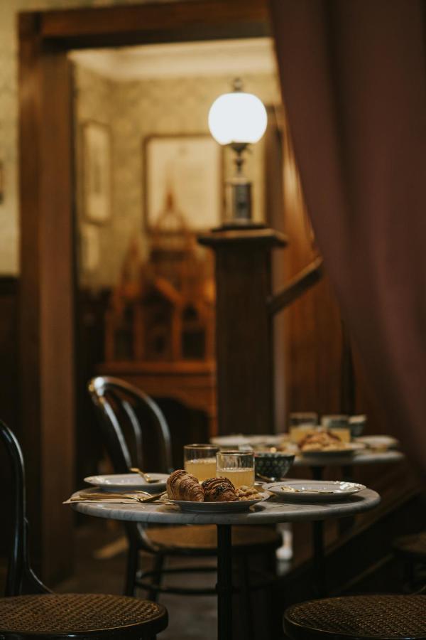 B&B Locanda Della Vittoria คาตาเนีย ภายนอก รูปภาพ