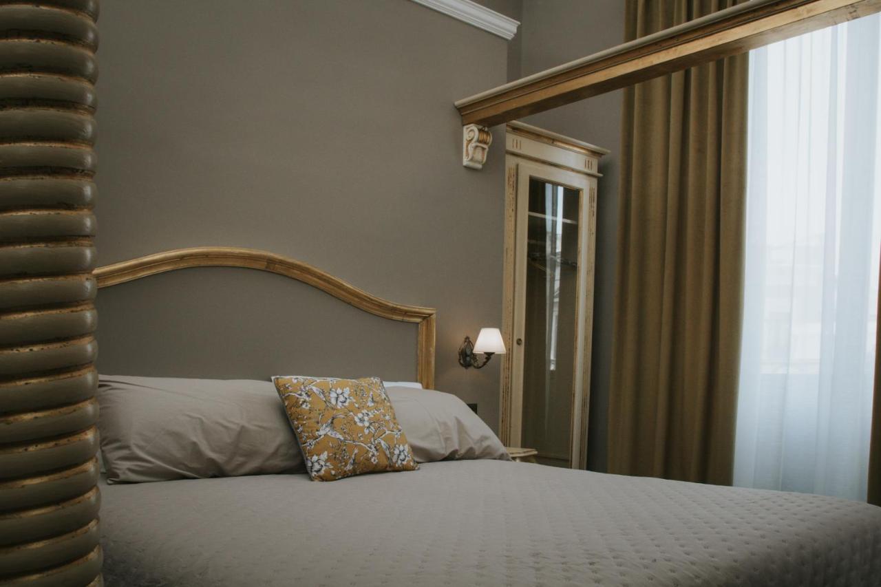 B&B Locanda Della Vittoria คาตาเนีย ภายนอก รูปภาพ