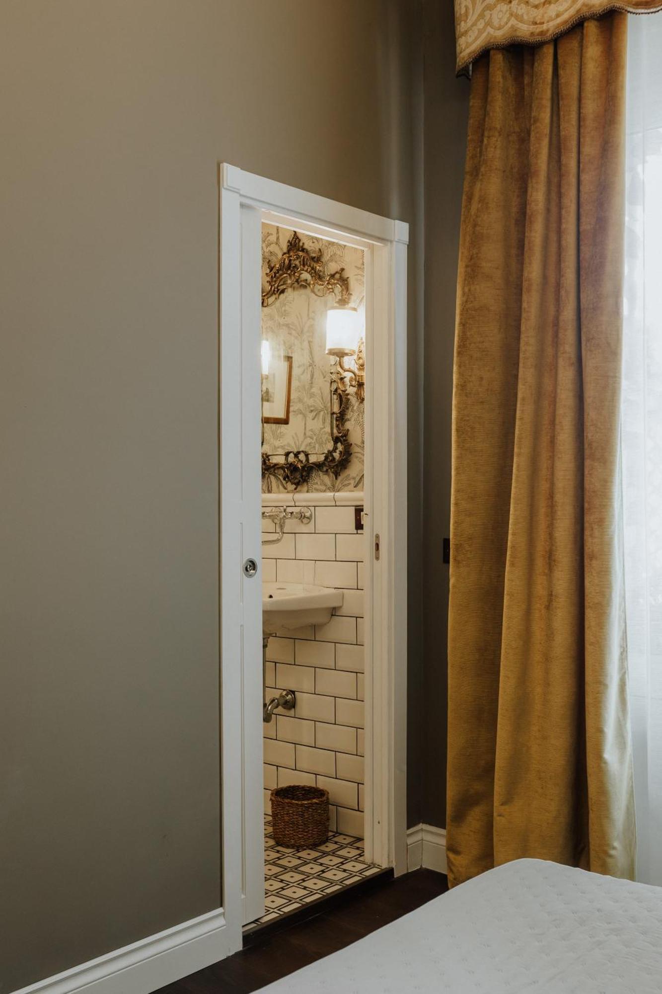 B&B Locanda Della Vittoria คาตาเนีย ภายนอก รูปภาพ