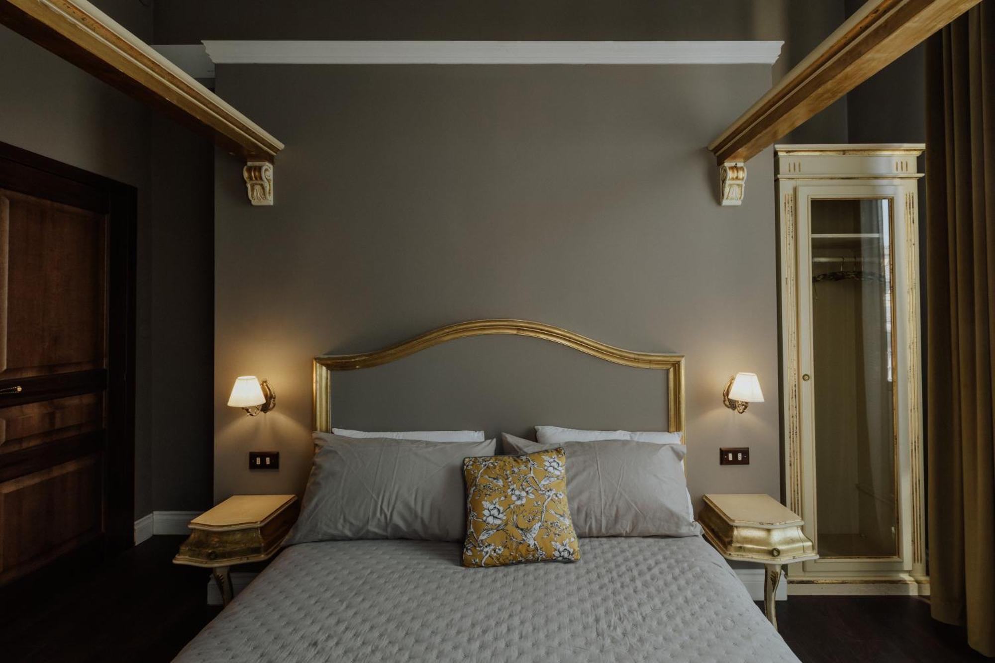 B&B Locanda Della Vittoria คาตาเนีย ภายนอก รูปภาพ
