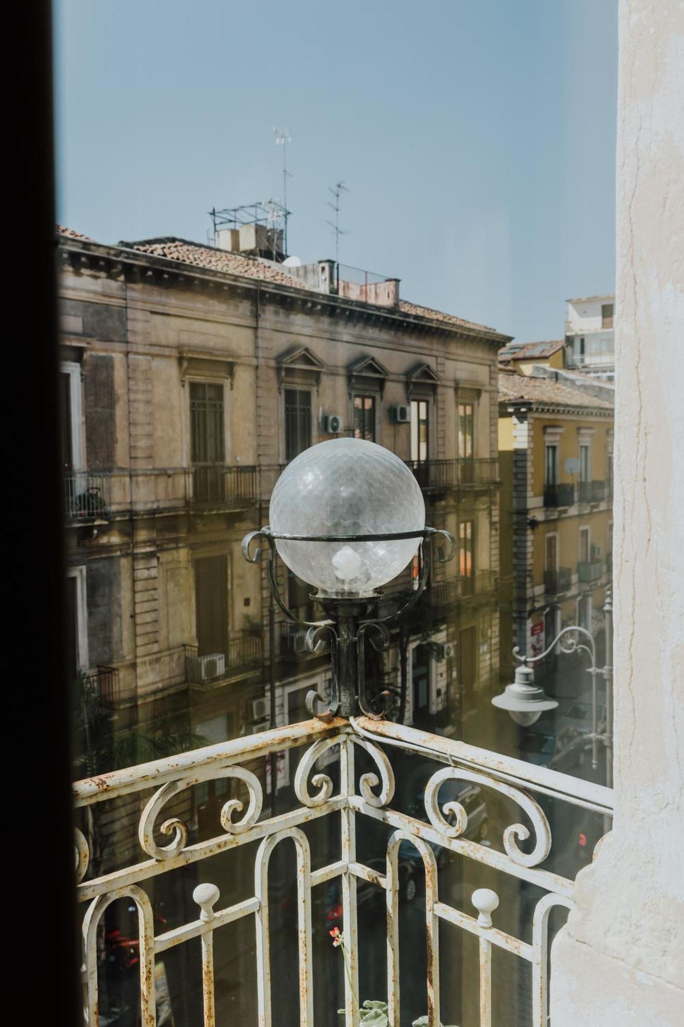 B&B Locanda Della Vittoria คาตาเนีย ภายนอก รูปภาพ