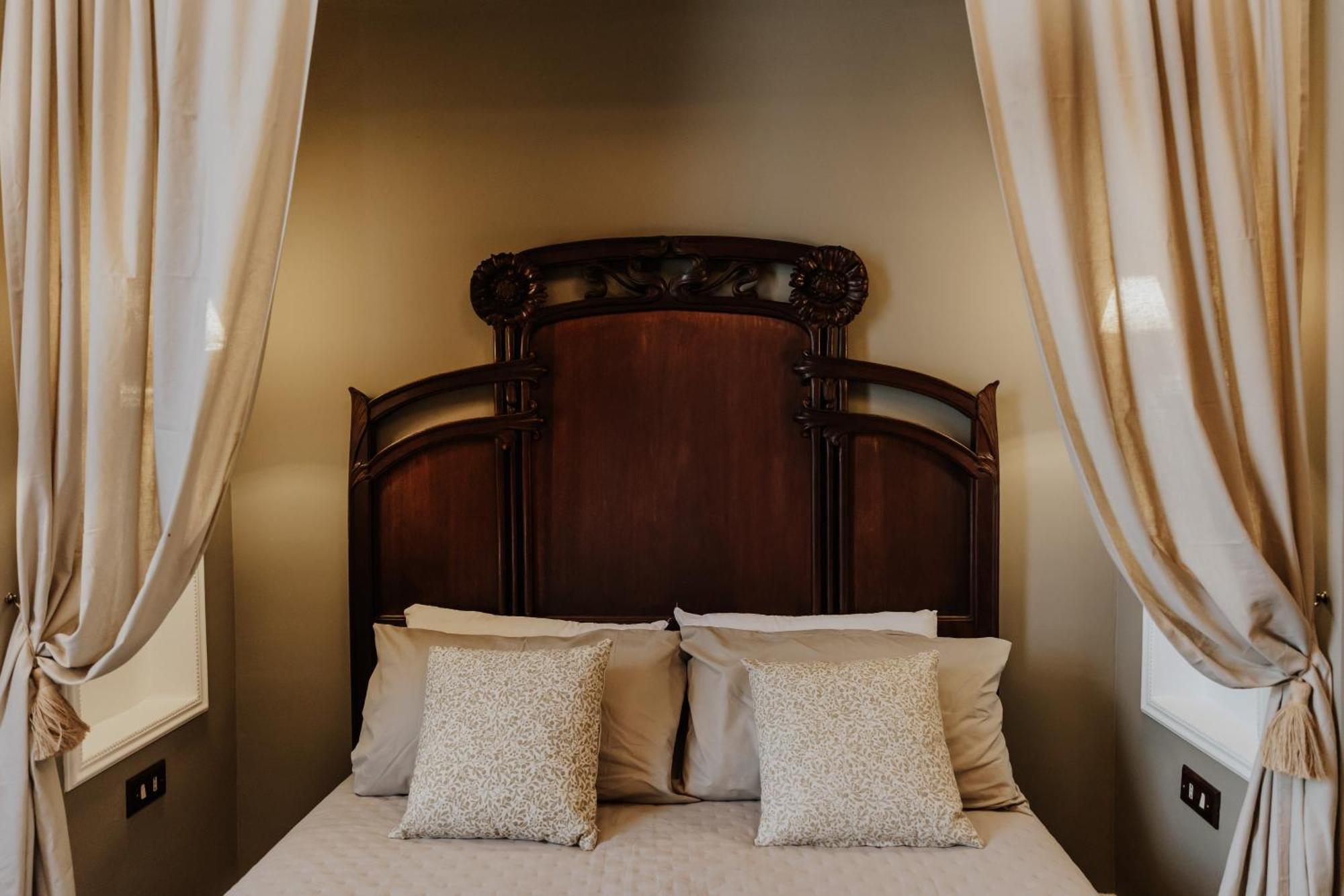 B&B Locanda Della Vittoria คาตาเนีย ภายนอก รูปภาพ
